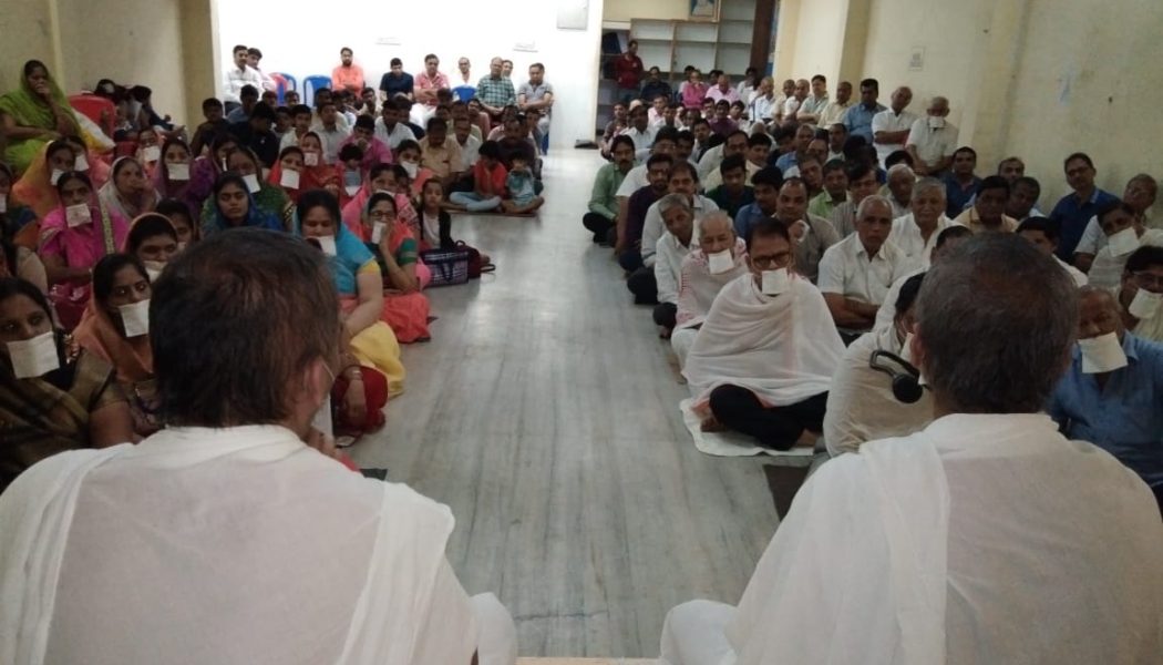 नवर्ष का स्वागत इन्सान बनकर करें पशु बनकर नहीं