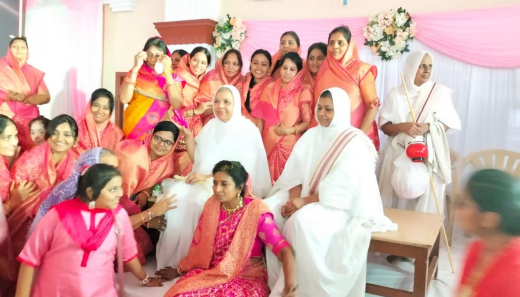 संस्कारों से कनेक्टिविटी बाहर रहने वाले बच्चों की भी रहे