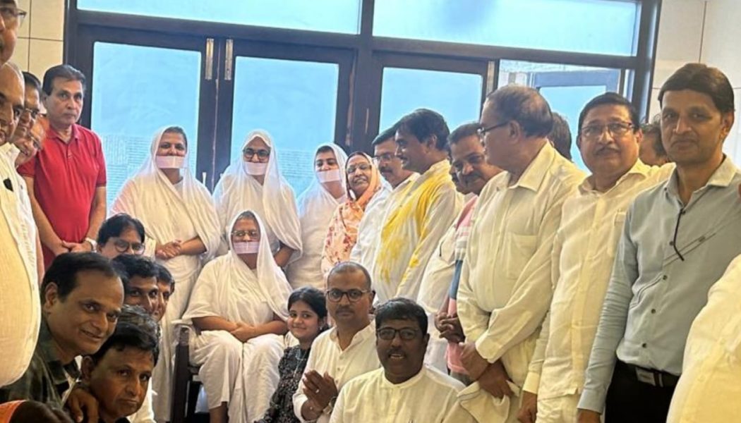सभी के सहयोग, सहकार के साथ समाज को शिखर पर ले जायें : साध्वी डॉ गवेषणाश्री