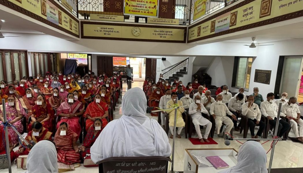 “गुरु बिना ज्ञान अधुरा है” गुरु हमे जीने की कला सिखाते है!- साध्वी स्नेहाश्री जी म.सा.