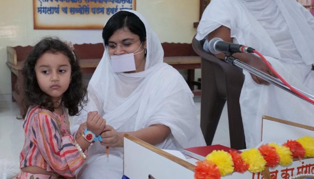रक्षाबंधन रिश्तों को जोडऩे का पर्व: साध्वी स्नेहाश्री जी म. सा.