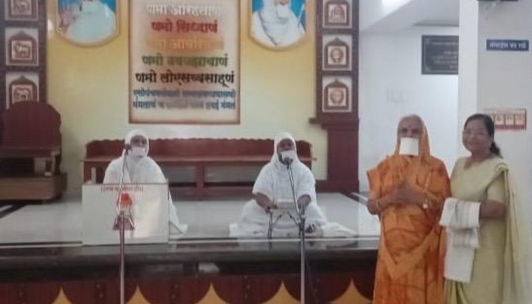 मीठा बोलेंगे तो लोगों के दिलों में राज करोंगे-साध्वी स्नेहाश्री