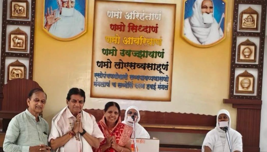 साधु साध्वी की निंदा करना या निंदा सुनना पाप के समान है – साध्वी स्नेहाश्री जी म. सा.