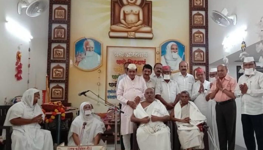 प्रवचन शिखर पू. आचार्य श्री विजय महाबोधिसुरीजी महाराज आकुर्डी स्थानक भवन पधारे